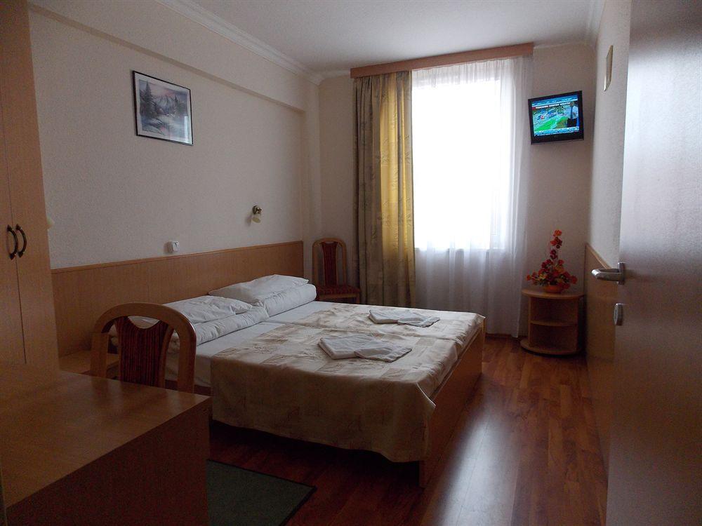 Hotel Zuglo Budapest Bagian luar foto