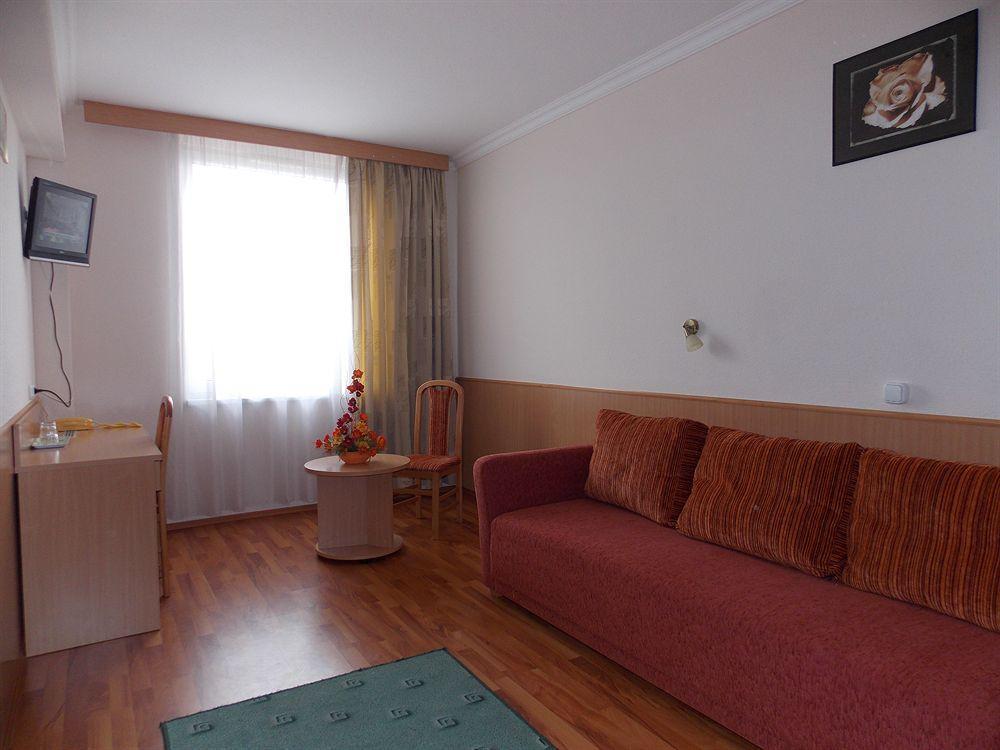 Hotel Zuglo Budapest Bagian luar foto