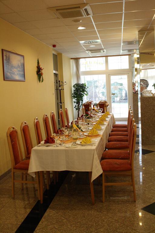 Hotel Zuglo Budapest Bagian luar foto