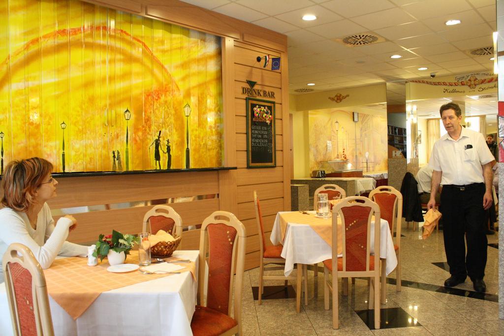 Hotel Zuglo Budapest Bagian luar foto